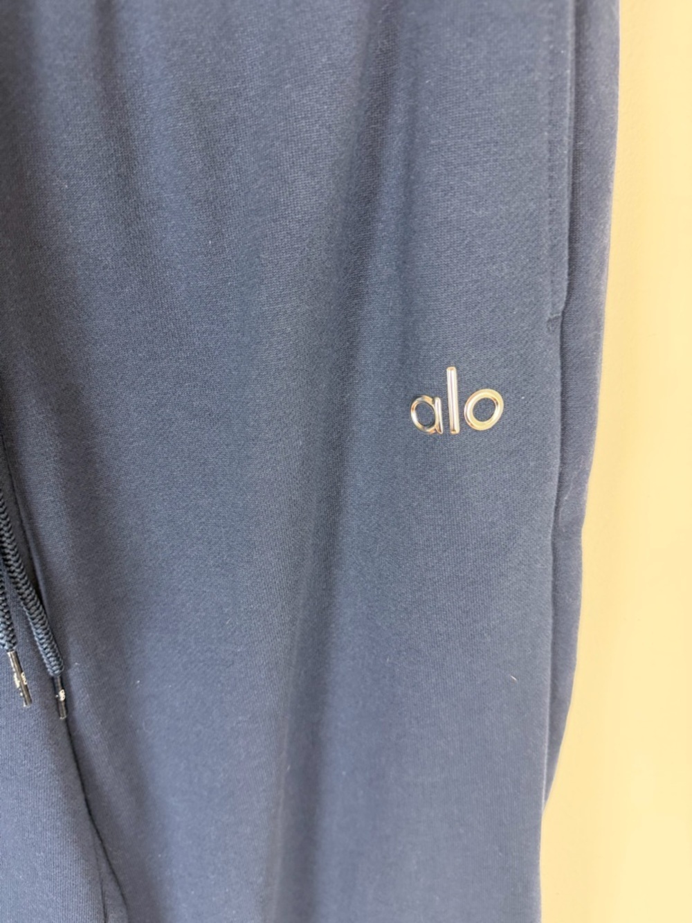 Alo Accolade Sweatpant in Navy Blue Size XS - Picture 5 of 7